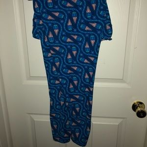 LuLaRoe tall and curvy leggings EUC